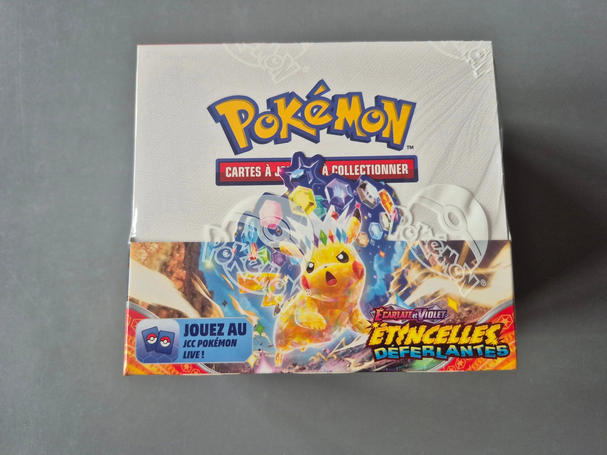 Pokémon – Display Étincelles Déferlantes EV8 – Boite de 36 boosters – FR The Pokémon Compagny
